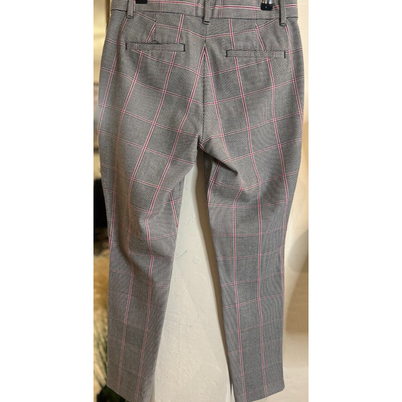 GAP Signature Skinny Ankle Pant  Size 4 Black Pink Plaid - Picture 3 of 4